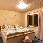 Apfelbaeumchen * Lenzkirch